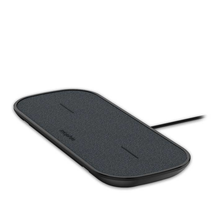 Mophie 409903635 matkapuhelinlaturi Musta sisätiloissa ryhmässä ÄLYPUHELIMET JA TABLETIT / Laturit & Kaapelit / Qi Langaton laturi @ TP E-commerce Nordic AB (A15049)