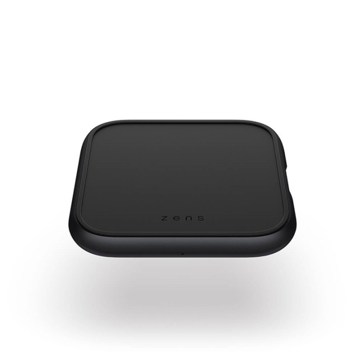 Zens Single Alu. QI Laddare + USB-A out 15W inkl 18W USB-C PD Svart ryhmässä ÄLYPUHELIMET JA TABLETIT / Laturit & Kaapelit / Qi Langaton laturi @ TP E-commerce Nordic AB (A16479)