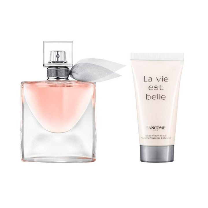 Giftset Lancome La Vie Est Belle Edp 50ml + Body Lotion 50ml ryhmässä KAUNEUS JA TERVEYS / Tuoksut & Parfyymit / Parfyymit / Naisten Tuoksut @ TP E-commerce Nordic AB (C03366)