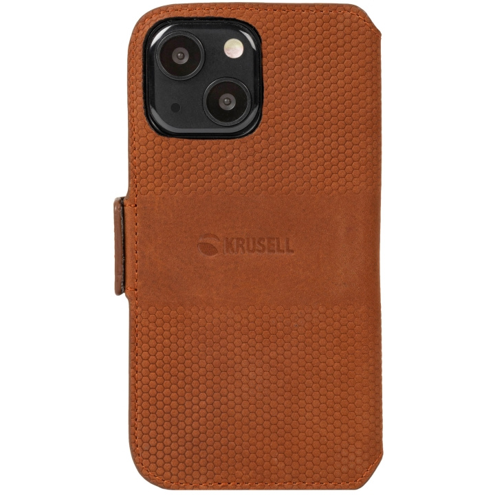 Krusell Leather Phone Wallet iPhone 13 Cognac ryhmässä ÄLYPUHELIMET JA TABLETIT / Puhelimen suojakotelo / Apple / iPhone 13 / Kotelo @ TP E-commerce Nordic AB (C08754)