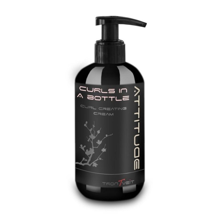 Attitude Curls In A Bottle Curl Creating Cream 150ml ryhmässä KAUNEUS JA TERVEYS / Hiukset &Stailaus / Hiusten stailaus / Muotoiluvaahto @ TP E-commerce Nordic AB (C09495)