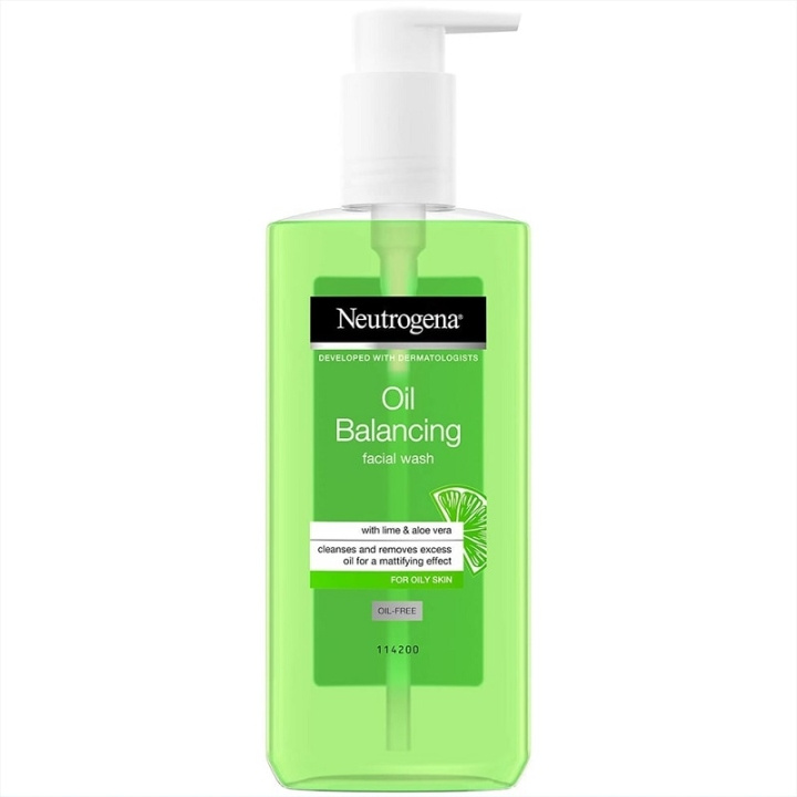 Neutrogena Oil Balancing Facial Wash 200 ml ryhmässä KAUNEUS JA TERVEYS / Ihonhoito / Kasvot / Puhdistus @ TP E-commerce Nordic AB (C10403)