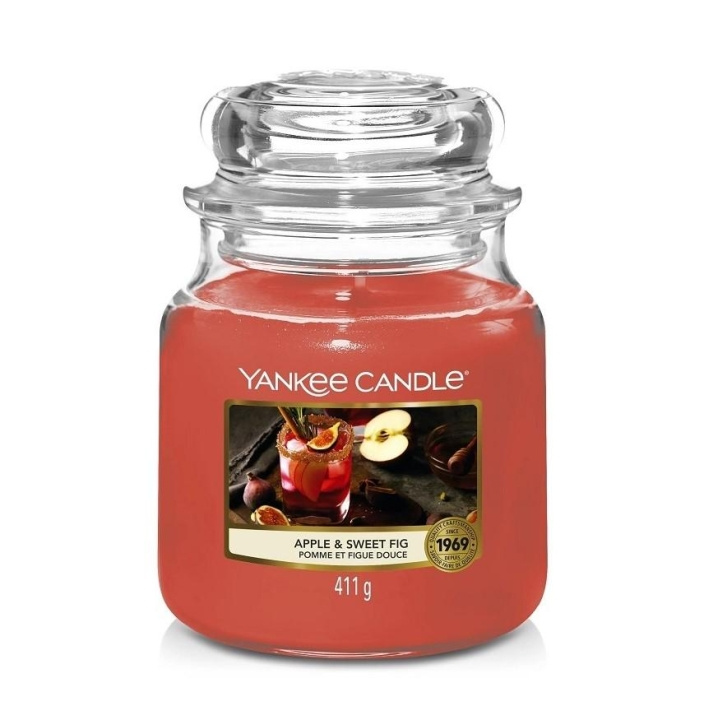 Yankee Candle Classic Medium Jar Apple and Sweet Fig 411g ryhmässä KAUNEUS JA TERVEYS / Tuoksut & Parfyymit / Muut tuoksut / Tuoksukynttilät @ TP E-commerce Nordic AB (C14059)