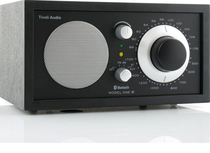 Tivoli Audio Model One BT Oak/Black ryhmässä KODINELEKTRONIIKKA / Ääni & Kuva / Kotiteatteri, HiFi ja kannettavat / Radio & Herätyskellot / Radio @ TP E-commerce Nordic AB (C19748)