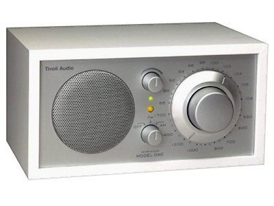 Tivoli Audio Model One Silver White ryhmässä KODINELEKTRONIIKKA / Ääni & Kuva / Kotiteatteri, HiFi ja kannettavat / Radio & Herätyskellot / Radio @ TP E-commerce Nordic AB (C19757)