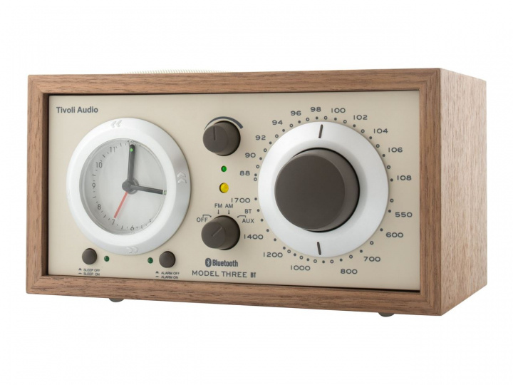 Tivoli Audio Model Three BT USB Classic Walnut ryhmässä KODINELEKTRONIIKKA / Ääni & Kuva / Kotiteatteri, HiFi ja kannettavat / Radio & Herätyskellot / Kelloradio @ TP E-commerce Nordic AB (C19761)