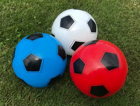 Plastfotboll 21 cm Sorterade färger, 1/48 ryhmässä LELUT, TUOTTEET LAPSILLE JA VAUVOILLE / Ulkoleut / Urheilu & Pelit @ TP E-commerce Nordic AB (C24622)