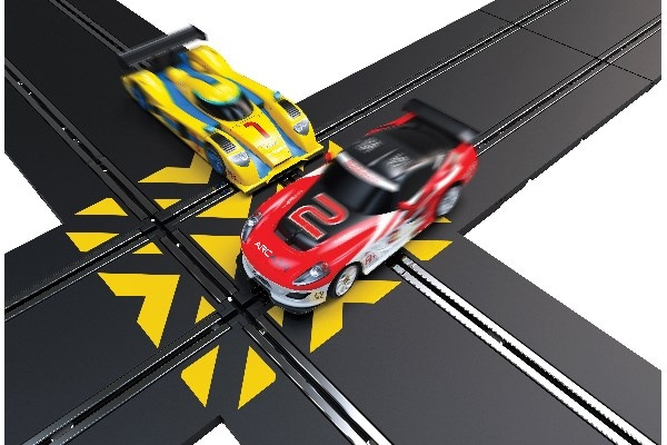 Scalextric Cross Roads Track Accessory Pack ryhmässä LELUT, TUOTTEET LAPSILLE JA VAUVOILLE / Radio-ohjattava / Autoradat / Kiskot @ TP E-commerce Nordic AB (C29537)