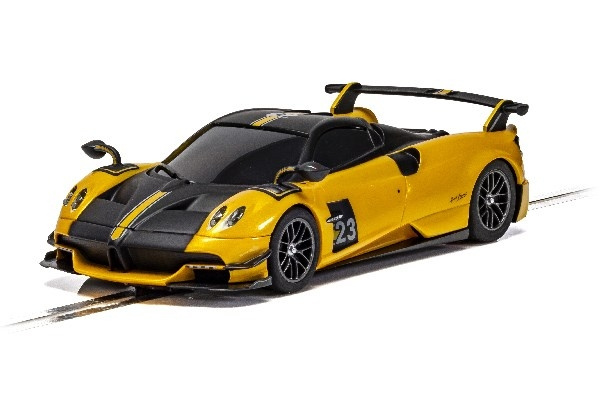 SCALEXTRIC Pagani Huayra BC Roadster 1:32, yellow ryhmässä LELUT, TUOTTEET LAPSILLE JA VAUVOILLE / Radio-ohjattava / Autoradat / Autot @ TP E-commerce Nordic AB (C29644)