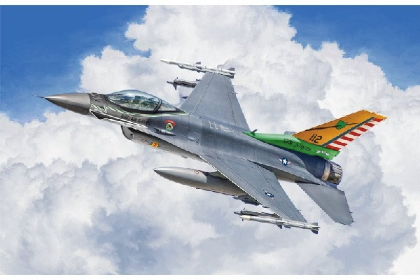 ITALERI 1:48 F-16C Fighting Falcon ryhmässä URHEILU, VAPAA-AIKA JA HARRASTUS / Harrastus / Muovimallit / Lentokoneet/Helikopterit @ TP E-commerce Nordic AB (C29820)