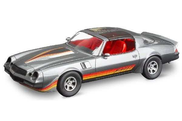 Revell 1981 Z-28 Camaro ryhmässä URHEILU, VAPAA-AIKA JA HARRASTUS / Harrastus / Muovimallit / Autot @ TP E-commerce Nordic AB (C29990)