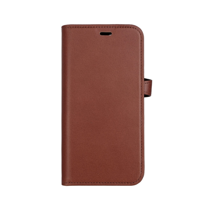 Buffalo 2in1 Leather 3 card MagSeries iPhone 15 Brown ryhmässä ÄLYPUHELIMET JA TABLETIT / Puhelimen suojakotelo / Apple / iPhone 15 @ TP E-commerce Nordic AB (C30300)