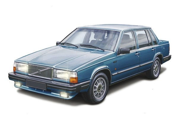 ITALERI 1:24 Volvo 760 GLE ryhmässä URHEILU, VAPAA-AIKA JA HARRASTUS / Harrastus / Muovimallit / Autot @ TP E-commerce Nordic AB (C30534)