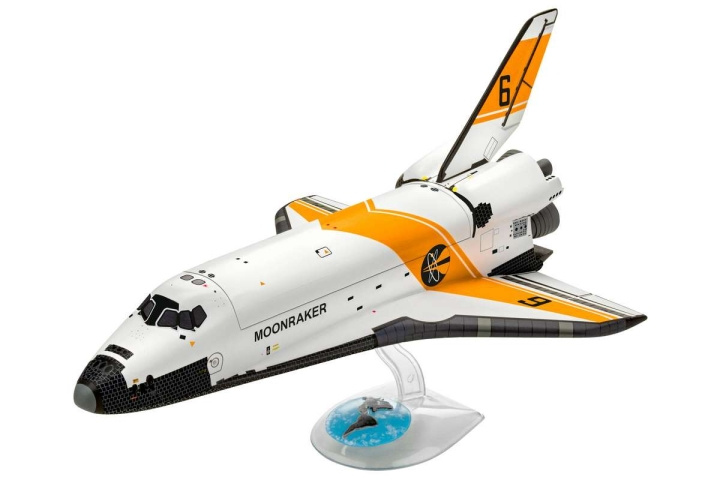 Revell James Bond \'Moonraker\' 1:144 gift set ryhmässä URHEILU, VAPAA-AIKA JA HARRASTUS / Harrastus / Muovimallit / Lentokoneet/Helikopterit @ TP E-commerce Nordic AB (C30584)