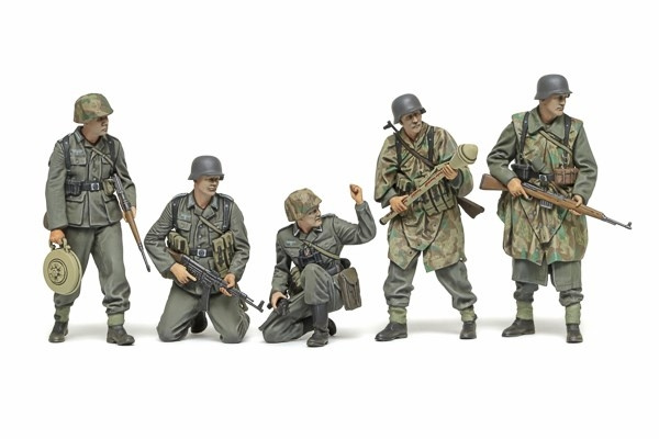 TAMIYA 1/35 German Infantry Set (Late WWII) ryhmässä URHEILU, VAPAA-AIKA JA HARRASTUS / Harrastus / Muovimallit / Hahmot @ TP E-commerce Nordic AB (C31741)