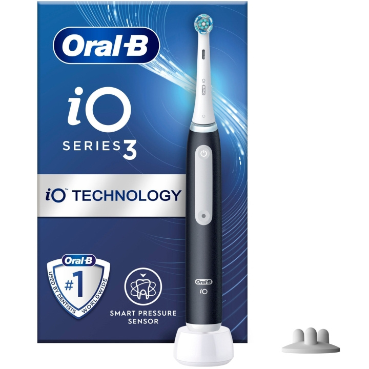 Oral B Eltandborste iO3S Matt Black ryhmässä KAUNEUS JA TERVEYS / Suunhoito / Sähköhammasharjat @ TP E-commerce Nordic AB (C33862)