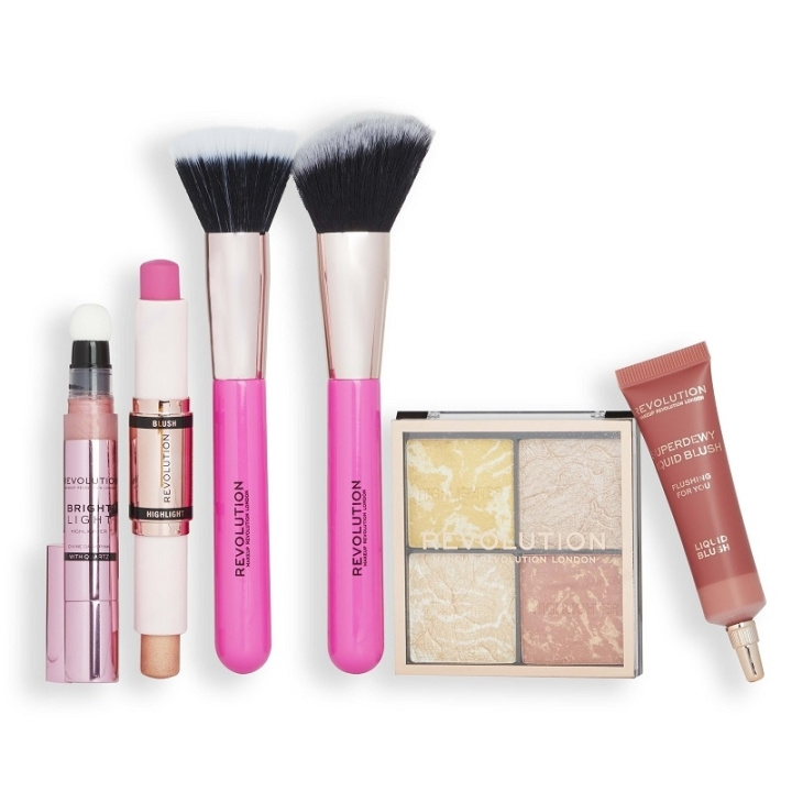 Makeup Revolution Blush & Glow Gift Set ryhmässä KAUNEUS JA TERVEYS / Lahjapakkaukset / Naisten lahjapakkaukset @ TP E-commerce Nordic AB (C33939)