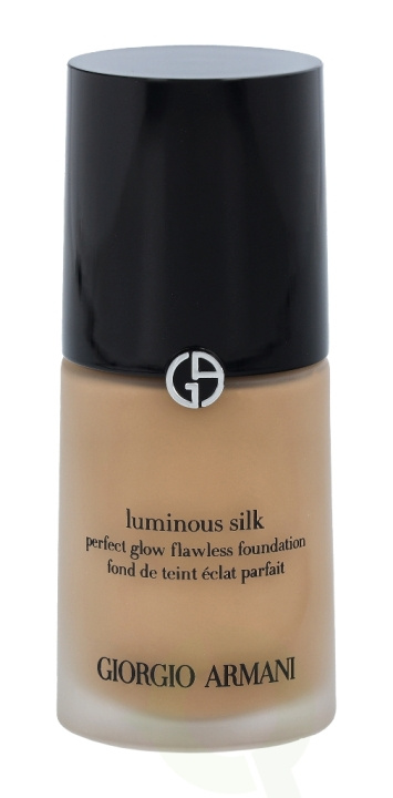 Armani Luminous Silk Foundation 30 ml #06 ryhmässä KAUNEUS JA TERVEYS / Meikit / Meikit Kasvot / Meikkivoide @ TP E-commerce Nordic AB (C41221)