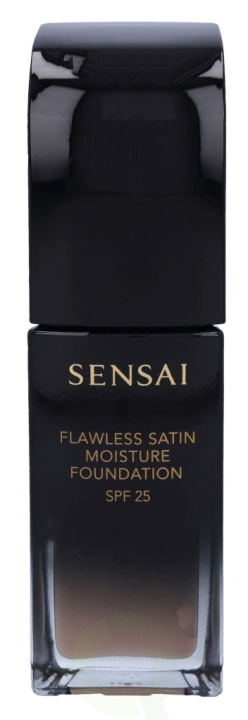 Sensai Flawless Satin Foundation SPF25 30 ml FS103 Sand Beige ryhmässä KAUNEUS JA TERVEYS / Meikit / Meikit Kasvot / Meikkivoide @ TP E-commerce Nordic AB (C41543)