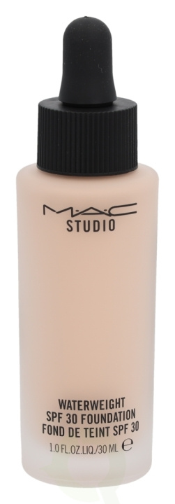 MAC Studio Waterweight Foundation SPF30 30 ml NW13 ryhmässä KAUNEUS JA TERVEYS / Meikit / Meikit Kasvot / Meikkivoide @ TP E-commerce Nordic AB (C41701)