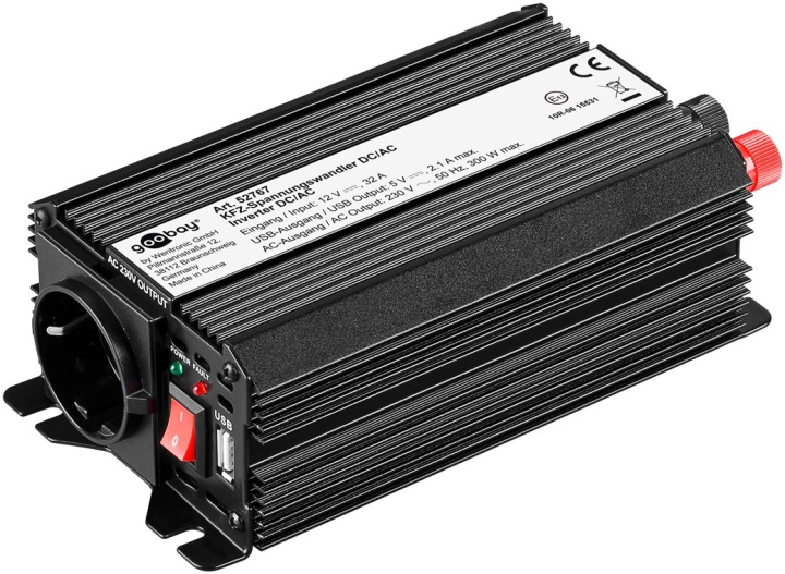 Goobay Spänningsomvandlare DC/AC (12 V - 230 V/300 W) USB omvandlar 12 V DC till 230 V AC ryhmässä KOTI, TALOUS JA PUUTARHA / Sähkö & Valaistus / Jännitemuuntimet @ TP E-commerce Nordic AB (C44040)