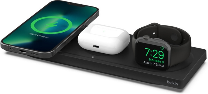 Belkin BoostCharge Pro 3-in-1 -langaton latausalusta MagSafella, musta ryhmässä ÄLYPUHELIMET JA TABLETIT / Laturit & Kaapelit / Qi Langaton laturi @ TP E-commerce Nordic AB (C44537)