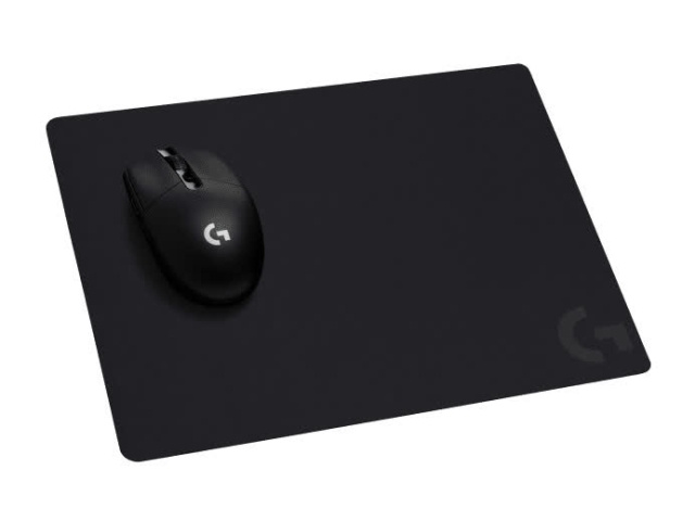 Logitech G240 Cloth Gaming Mousepad ryhmässä TIETOKOONET & TARVIKKEET / GAMING / Hiirimatot @ TP E-commerce Nordic AB (C44945)