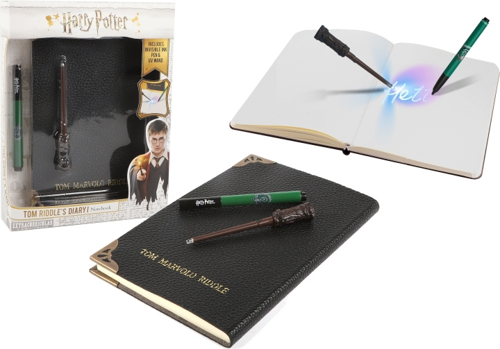 Simba Dickie Harry Potter Tom Riddle\'s Diary Notebook -maaginen muistikirja ryhmässä LELUT, TUOTTEET LAPSILLE JA VAUVOILLE / Leikkikalut, Askartelu &Pelit / Piirrä ja laske @ TP E-commerce Nordic AB (C47181)