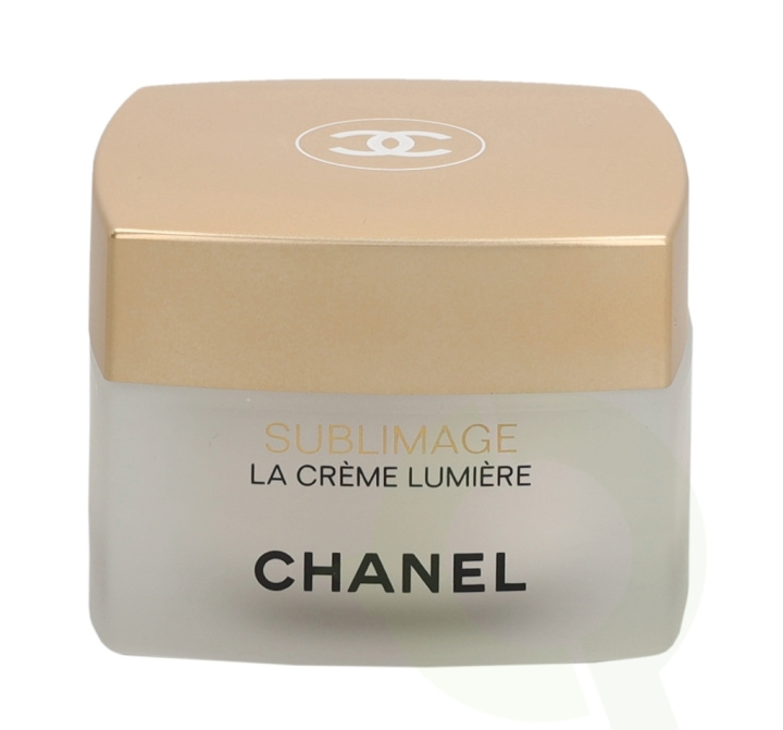 Chanel Sublimage La Creme Lumiere 50 ml ryhmässä KAUNEUS JA TERVEYS / Ihonhoito / Kasvot / Päivävoide @ TP E-commerce Nordic AB (C49738)