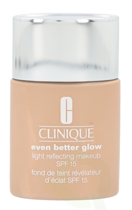 Clinique Even Better Glow Light Reflecting Makeup SPF15 30 ml CN40 Cream Chamois ryhmässä KAUNEUS JA TERVEYS / Meikit / Meikit Kasvot / Meikkivoide @ TP E-commerce Nordic AB (C50252)
