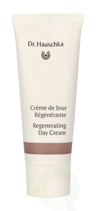 Dr. Hauschka Regenerating Day Cream 40 ml Refines And Tones Mature Skin ryhmässä KAUNEUS JA TERVEYS / Ihonhoito / Kasvot / Kasvovoide @ TP E-commerce Nordic AB (C50823)