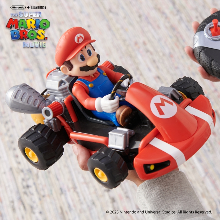 JAKKS Pacific Nintendo Super Mario Bros Movie - Super Mario Rumble RC-ajoneuvo ryhmässä LELUT, TUOTTEET LAPSILLE JA VAUVOILLE / Leikkikalut, Askartelu &Pelit / Leikkiautot @ TP E-commerce Nordic AB (C53397)