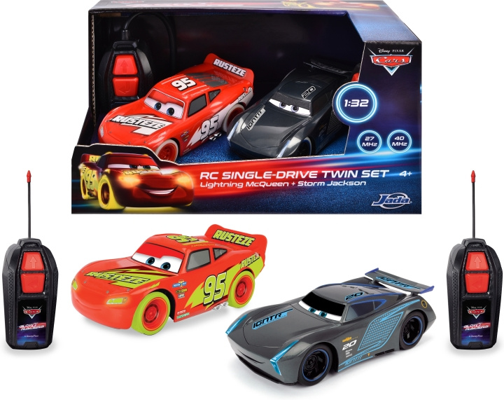 Jada RC Disney Cars Glow Racers -kauko-ohjattavat autot, Salama & Jackson ryhmässä LELUT, TUOTTEET LAPSILLE JA VAUVOILLE / Radio-ohjattava / Radio-ohjattavat autot @ TP E-commerce Nordic AB (C55406)