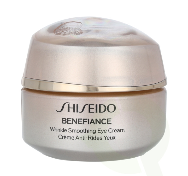 Shiseido Benefiance Wrinkle Smoothing Eye Cream 15 ml ryhmässä KAUNEUS JA TERVEYS / Ihonhoito / Kasvot / Silmät @ TP E-commerce Nordic AB (C55699)