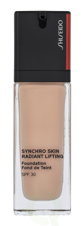 Shiseido Synchro Skin Radiant Lifting Foundation SPF30 30 ml #140 Porcelain ryhmässä KAUNEUS JA TERVEYS / Meikit / Meikit Kasvot / Meikkivoide @ TP E-commerce Nordic AB (C56070)
