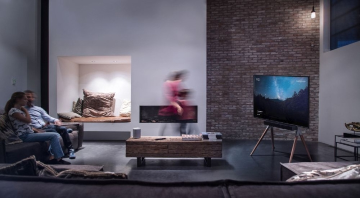 One for All WM7481 Falcon lattiajalusta 32-70\'\' televisioille, pähkinäpuu ryhmässä KODINELEKTRONIIKKA / Ääni & Kuva / TV & Tarvikkeet / Seinäkiinnitys @ TP E-commerce Nordic AB (C57654)