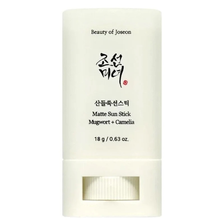 Beauty of Joseon Matte Sun Stick Mugwort + Camelia SPF50 18g ryhmässä KAUNEUS JA TERVEYS / Ihonhoito / Rusketus / Aurinkosuoja @ TP E-commerce Nordic AB (C58376)