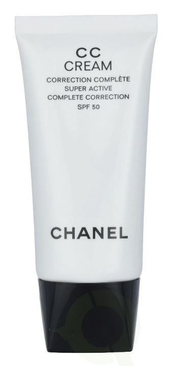 Chanel CC Cream Complete Correction SPF50 30 ml #50 Beige ryhmässä KAUNEUS JA TERVEYS / Meikit / Meikit Kasvot / CC/BB Voiteet @ TP E-commerce Nordic AB (C59027)
