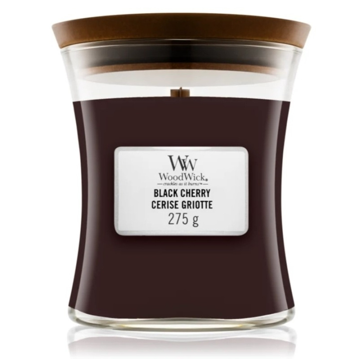 WoodWick Medium - Black Cherry ryhmässä KAUNEUS JA TERVEYS / Tuoksut & Parfyymit / Muut tuoksut / Tuoksukynttilät @ TP E-commerce Nordic AB (C60582)