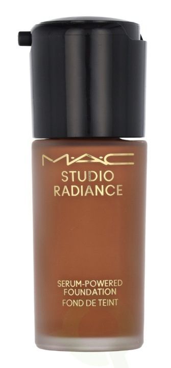 MAC Studio Radiance Serum-Powered Foundation 30 ml #NC50 ryhmässä KAUNEUS JA TERVEYS / Meikit / Meikit Kasvot / Meikkivoide @ TP E-commerce Nordic AB (C63982)