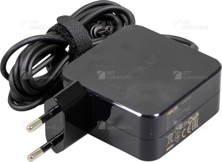 ASUS AC-Adapter 45 W AC-virtalähde (0A001-00236400) ryhmässä TIETOKOONET & TARVIKKEET / Kannettavat tietokoneet & tarvikkeet / Laturi / Seinälaturi / ASUS @ TP E-commerce Nordic AB (C68255)