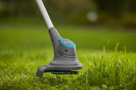 GARDENA EasyCut 23 18V P4A -akkutrimmeri, 2,0 Ah akulla ryhmässä KOTI, TALOUS JA PUUTARHA / Puutarhatuotteet / Puutarhatyökalut @ TP E-commerce Nordic AB (C69471)