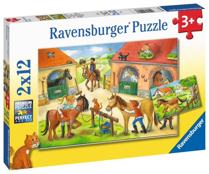 Ravensburger Iloisia päiviä tallilla 2x12p - 05178 ryhmässä LELUT, TUOTTEET LAPSILLE JA VAUVOILLE / Leikkikalut, Askartelu &Pelit / Lasten palapeli @ TP E-commerce Nordic AB (C85771)