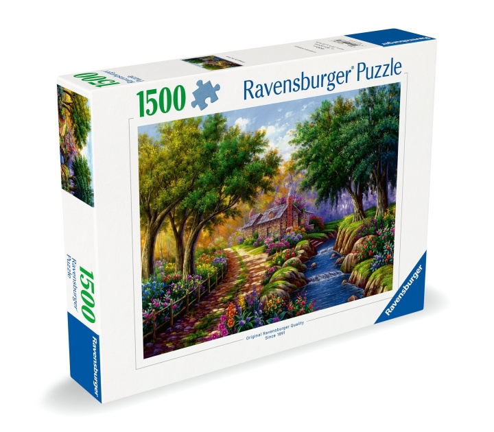 Ravensburger Puzzle Cottage by the River 1500p (12000735) ryhmässä URHEILU, VAPAA-AIKA JA HARRASTUS / Harrastus / Palapeli @ TP E-commerce Nordic AB (C86476)