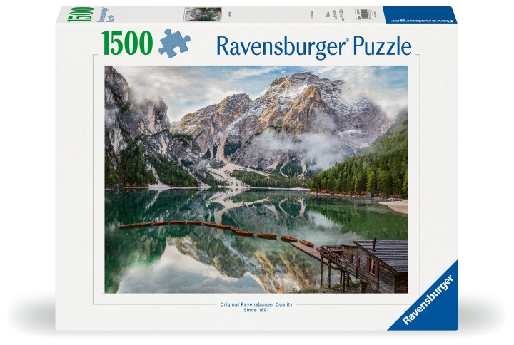 Ravensburger Puzzle Lake Braies 1500p (12001211) ryhmässä URHEILU, VAPAA-AIKA JA HARRASTUS / Harrastus / Palapeli @ TP E-commerce Nordic AB (C86563)