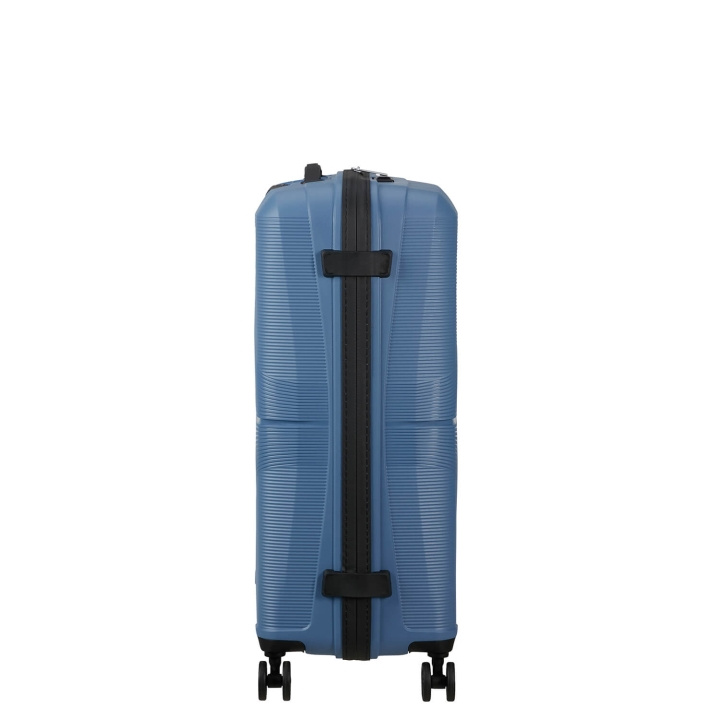 American Tourister Airconic Spinner 67/26 Coronet Blue ryhmässä URHEILU, VAPAA-AIKA JA HARRASTUS / Matkailutarvikkeet / Matkalaukut @ TP E-commerce Nordic AB (C92318)