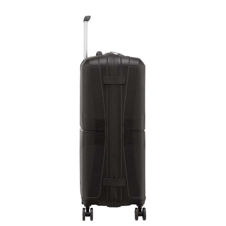 American Tourister Airconic Spinner 67/26 Onyx Black ryhmässä URHEILU, VAPAA-AIKA JA HARRASTUS / Matkailutarvikkeet / Matkalaukut @ TP E-commerce Nordic AB (C92321)