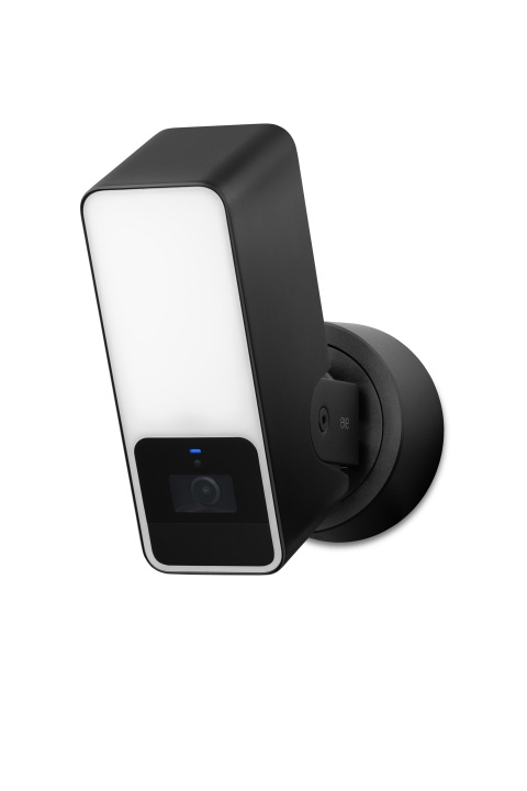 Eve Home Eve - Outdoor Cam - Turvallinen valonheitinkamera, jossa on Apple HomeKit Secure Video -teknologia ryhmässä KOTI, TALOUS JA PUUTARHA / Hälytys ja turvallisuus / Valvontakamerat / Digitaalinen (verkko) / Ulkokamerat @ TP E-commerce Nordic AB (C96885)