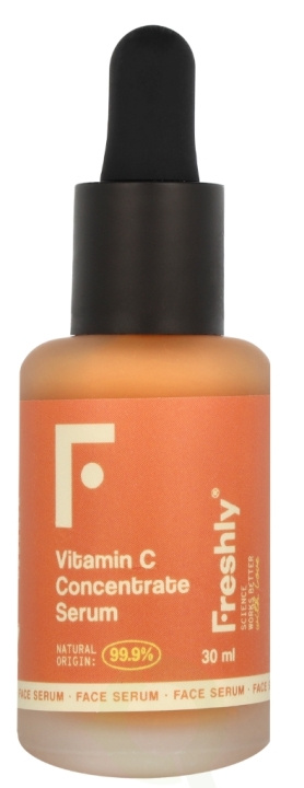 Freshly Cosmetics Vitamin C Concentrate Serum 30 ml ryhmässä KAUNEUS JA TERVEYS / Ihonhoito / Kasvot / Seerumit iholle @ TP E-commerce Nordic AB (C99674)