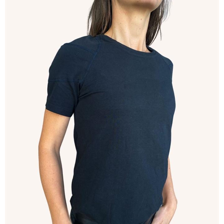 SWEDISH POSTURE Alignment T-Shirt Cotton L Women Black ryhmässä URHEILU, VAPAA-AIKA JA HARRASTUS / Tarvikkeet / T-paidat @ TP E-commerce Nordic AB (D11353)